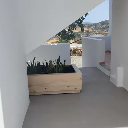Apartment Plakourakia Finikas (Syros)