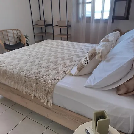 Apartment Plakourakia *