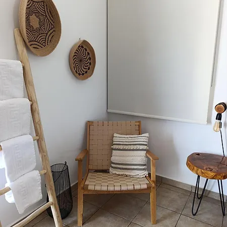 Plakourakia Apartment Finikas (Syros)
