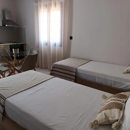 Apartment Plakourakia Finikas (Syros)